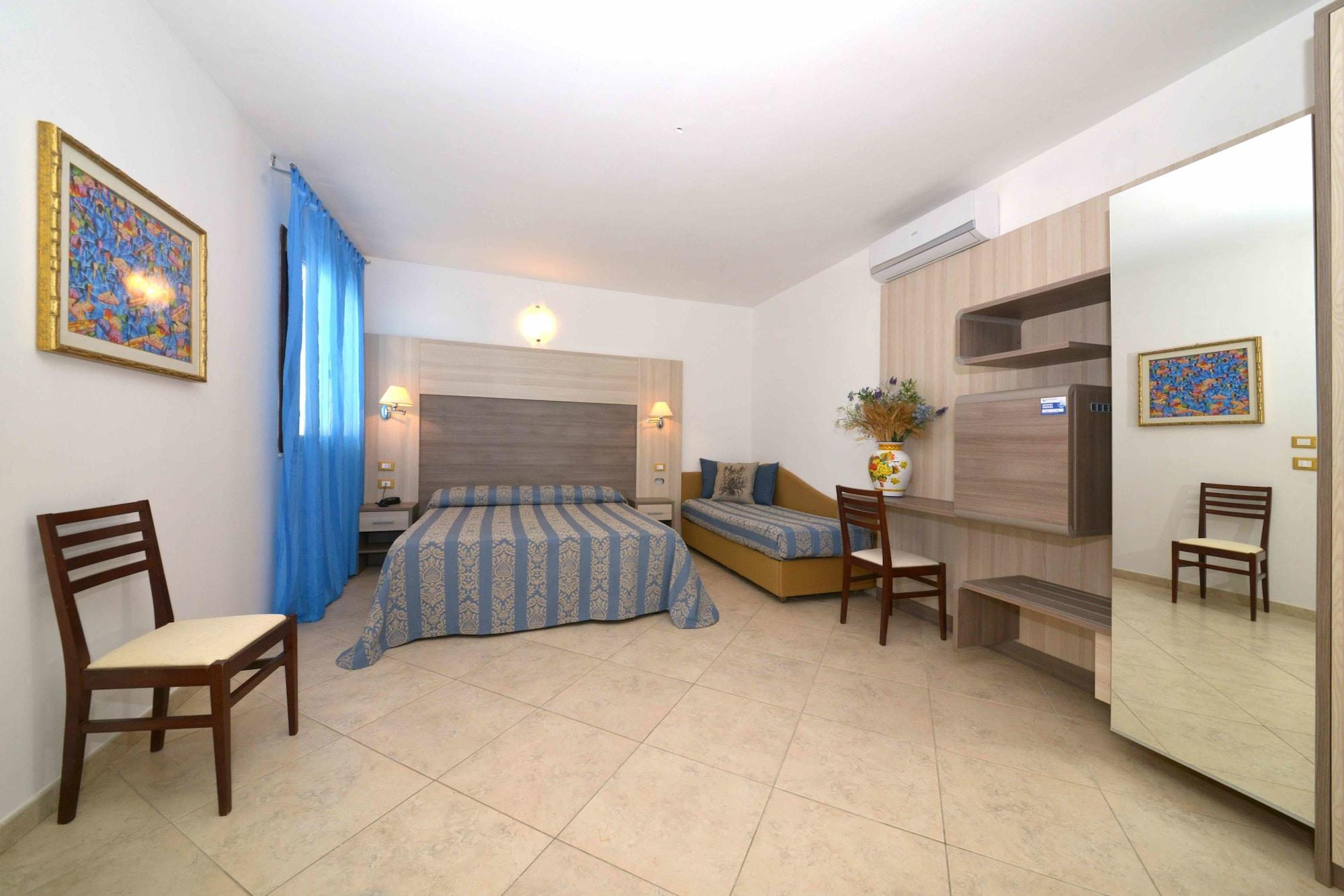 Hotel Riviera Rodi Garganico Esterno foto