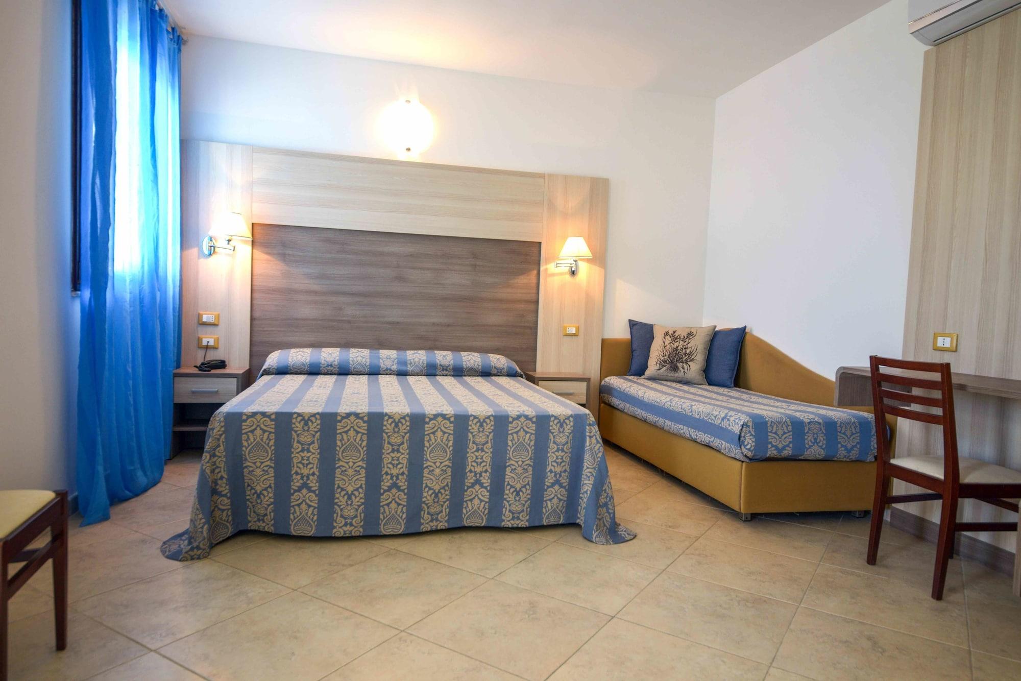 Hotel Riviera Rodi Garganico Esterno foto